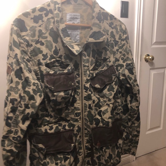 Rare Vintage Under Two Flags Camo/Army style men’s field jacket in size medium!! - Picture 4 of 12